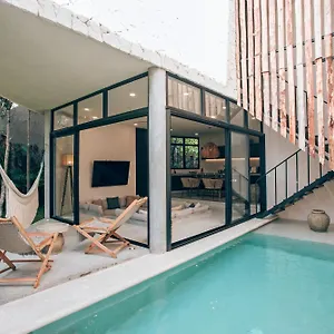 private-pool-jungle-boho-villa-soona-6a.tulum-hotels.net/